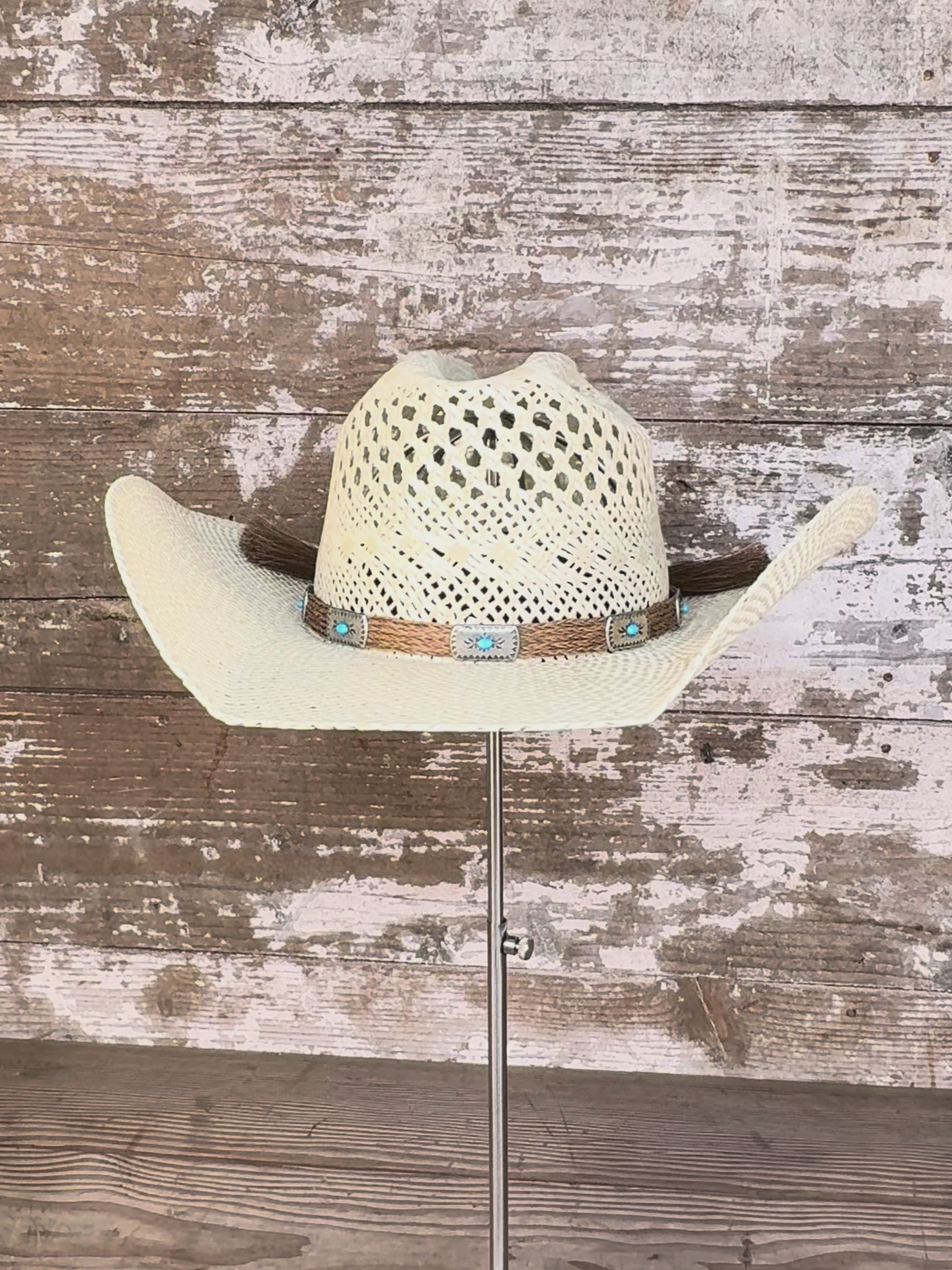 Video of Wallowa Wind straw cowboy hat handmade in Oregon